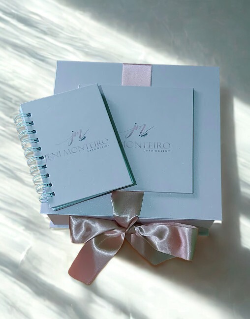 Agendas corporativas personalizadas com impressão premium · MD Conviteria